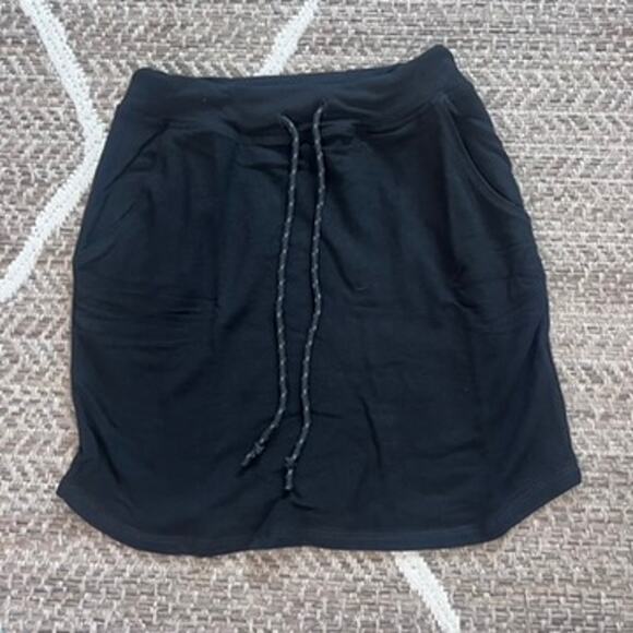 Sundry Dresses & Skirts - SUNDRY Dolphin Hem Skirt Sz 0/XS